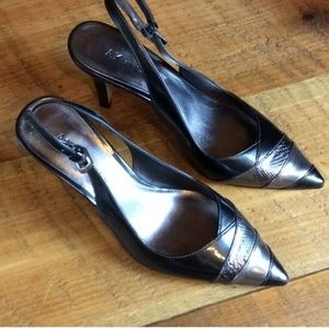 Anne Klein Clout pumps